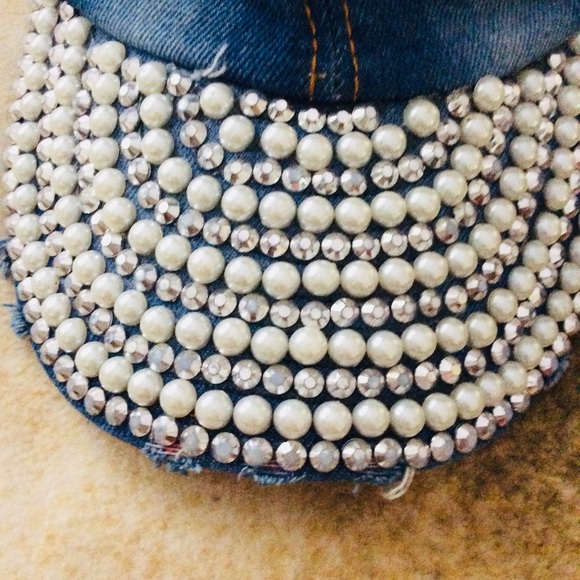 ❤️💋 pre-own Jeans Hat Surround with Beaut Pearl/Diamond for Women - Picture 3 of 6